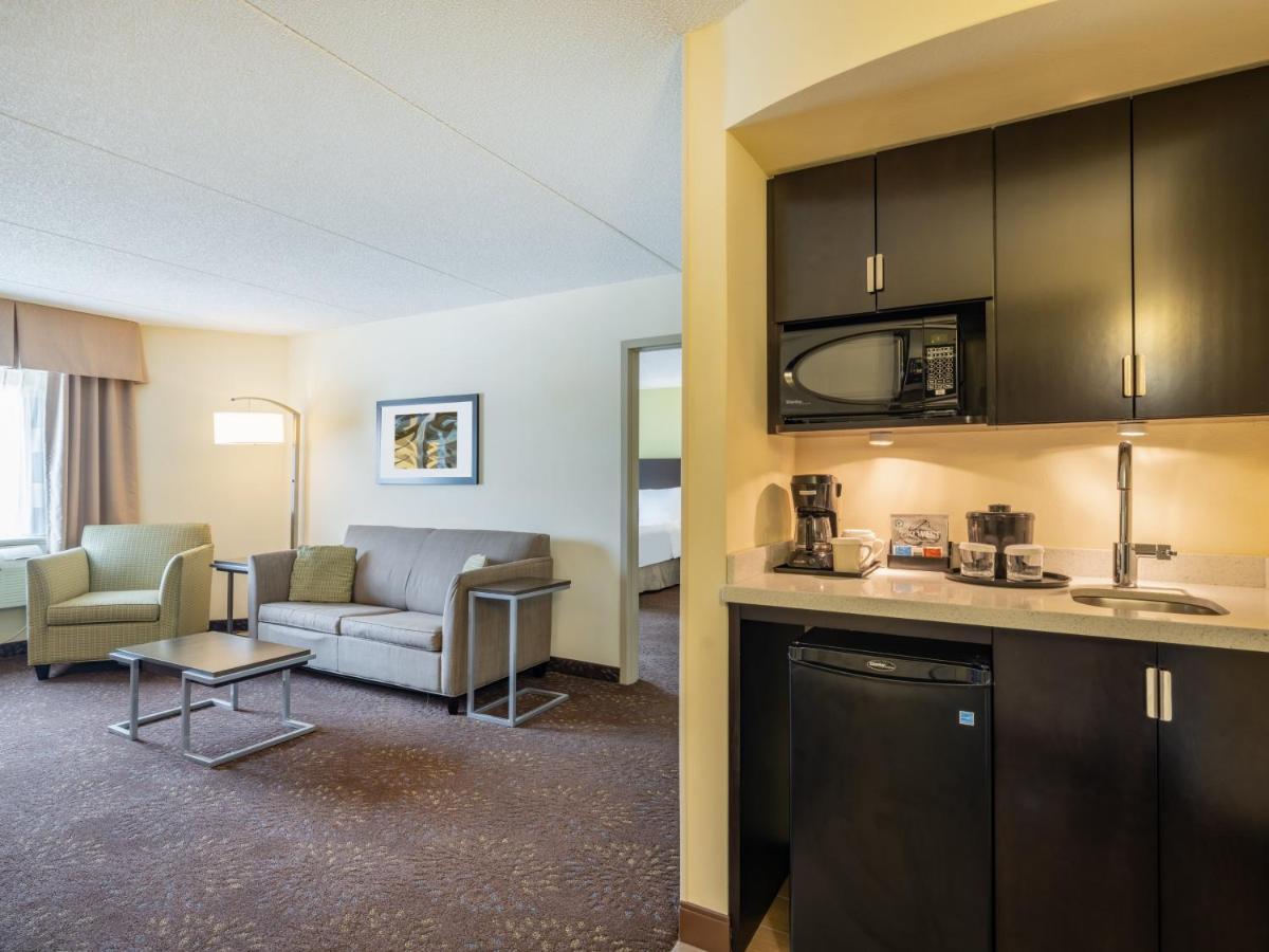 Holiday Inn Greensboro Coliseum By Ihg Buitenkant foto