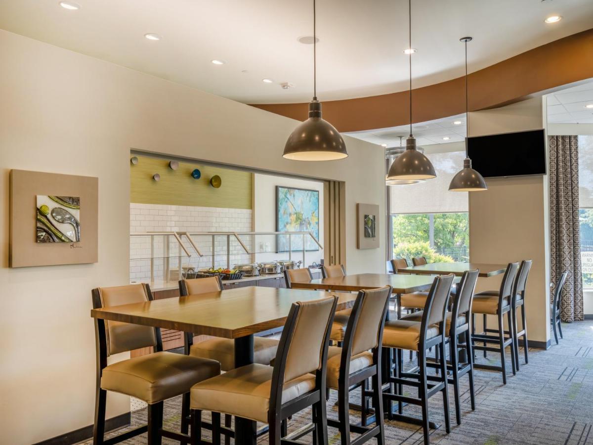 Holiday Inn Greensboro Coliseum By Ihg Buitenkant foto