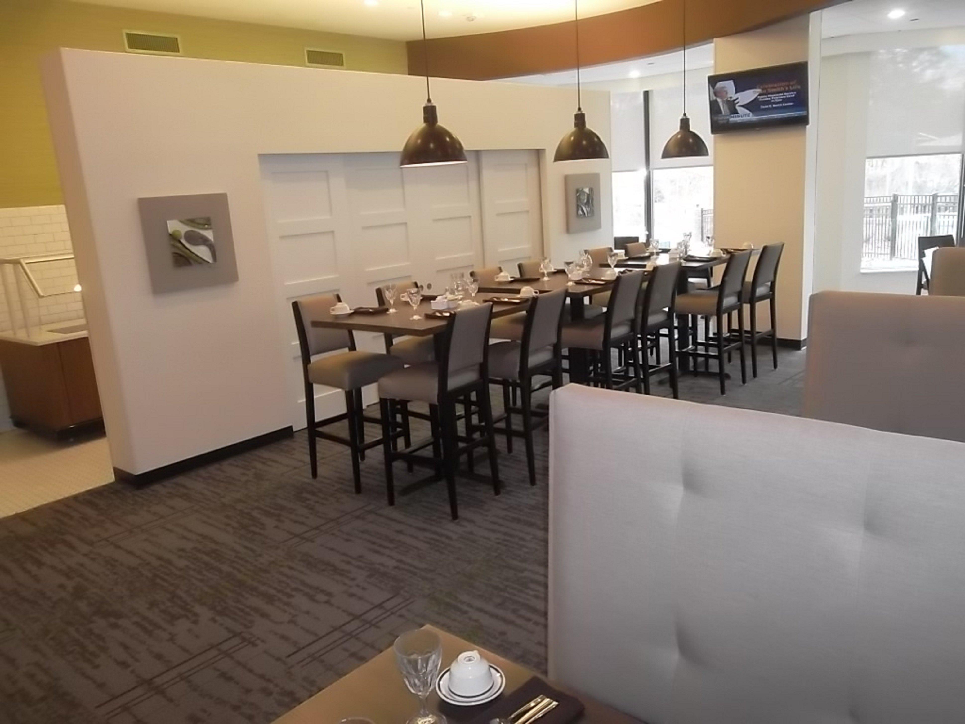 Holiday Inn Greensboro Coliseum By Ihg Buitenkant foto