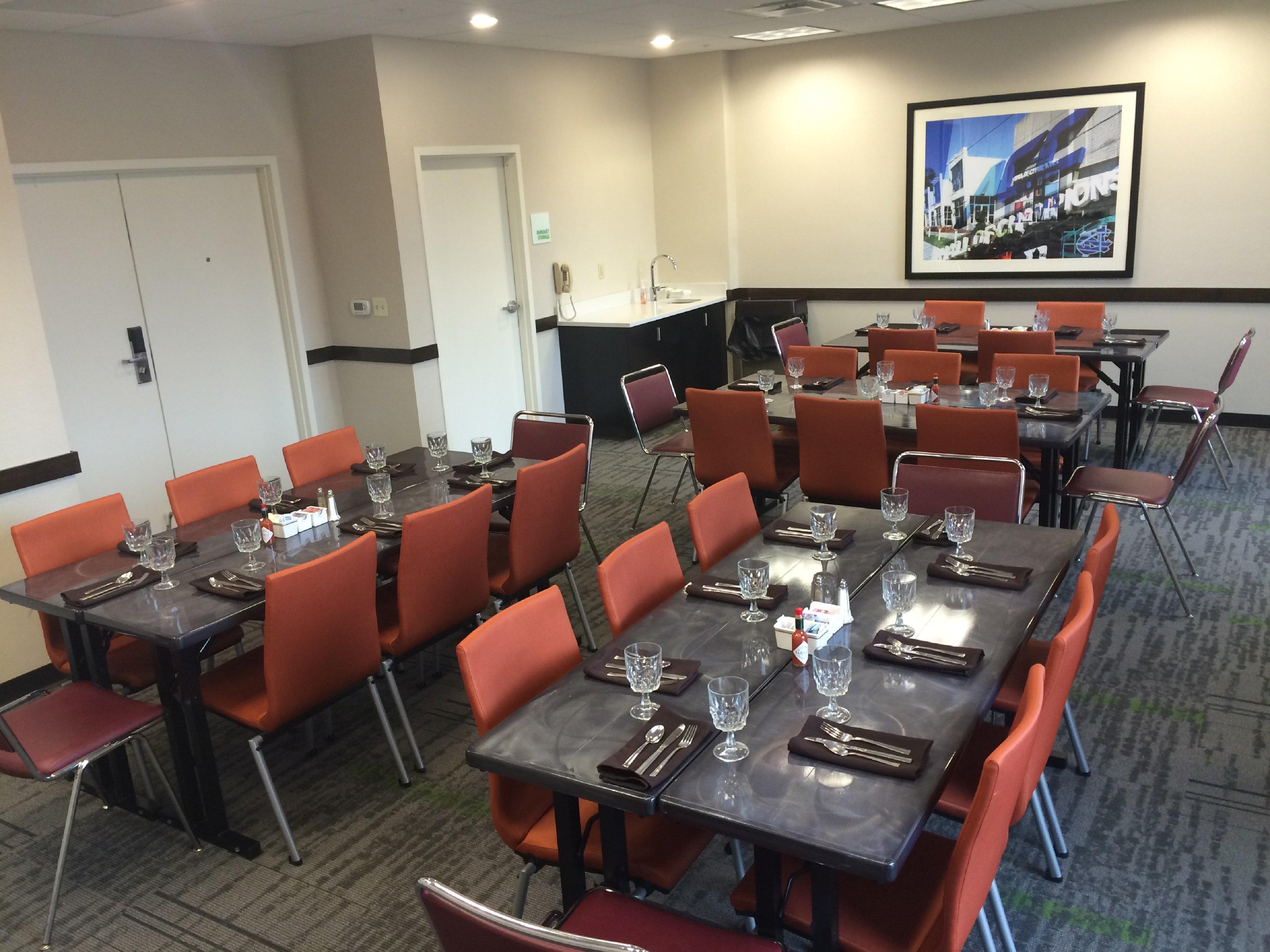 Holiday Inn Greensboro Coliseum By Ihg Buitenkant foto