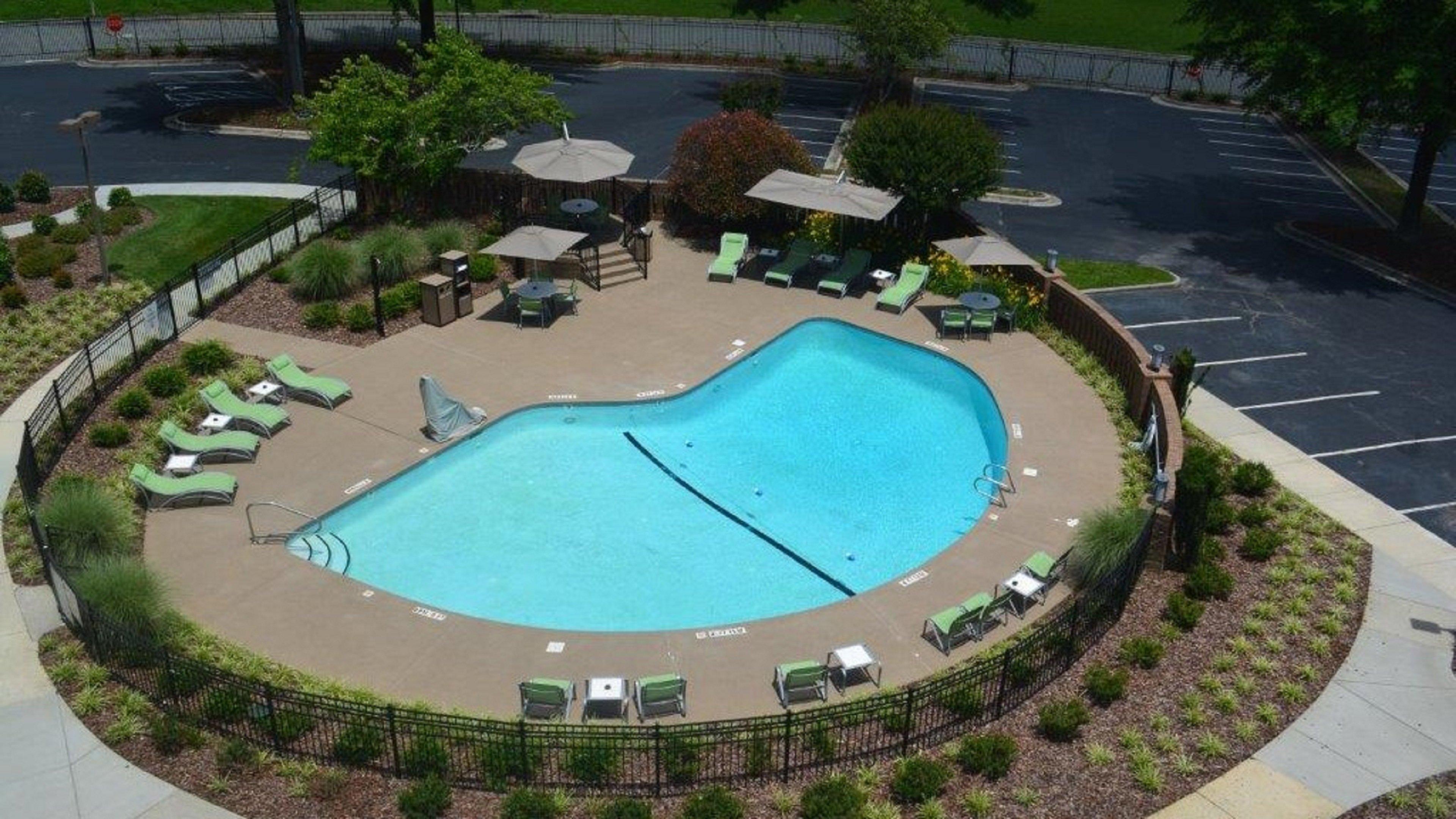 Holiday Inn Greensboro Coliseum By Ihg Buitenkant foto