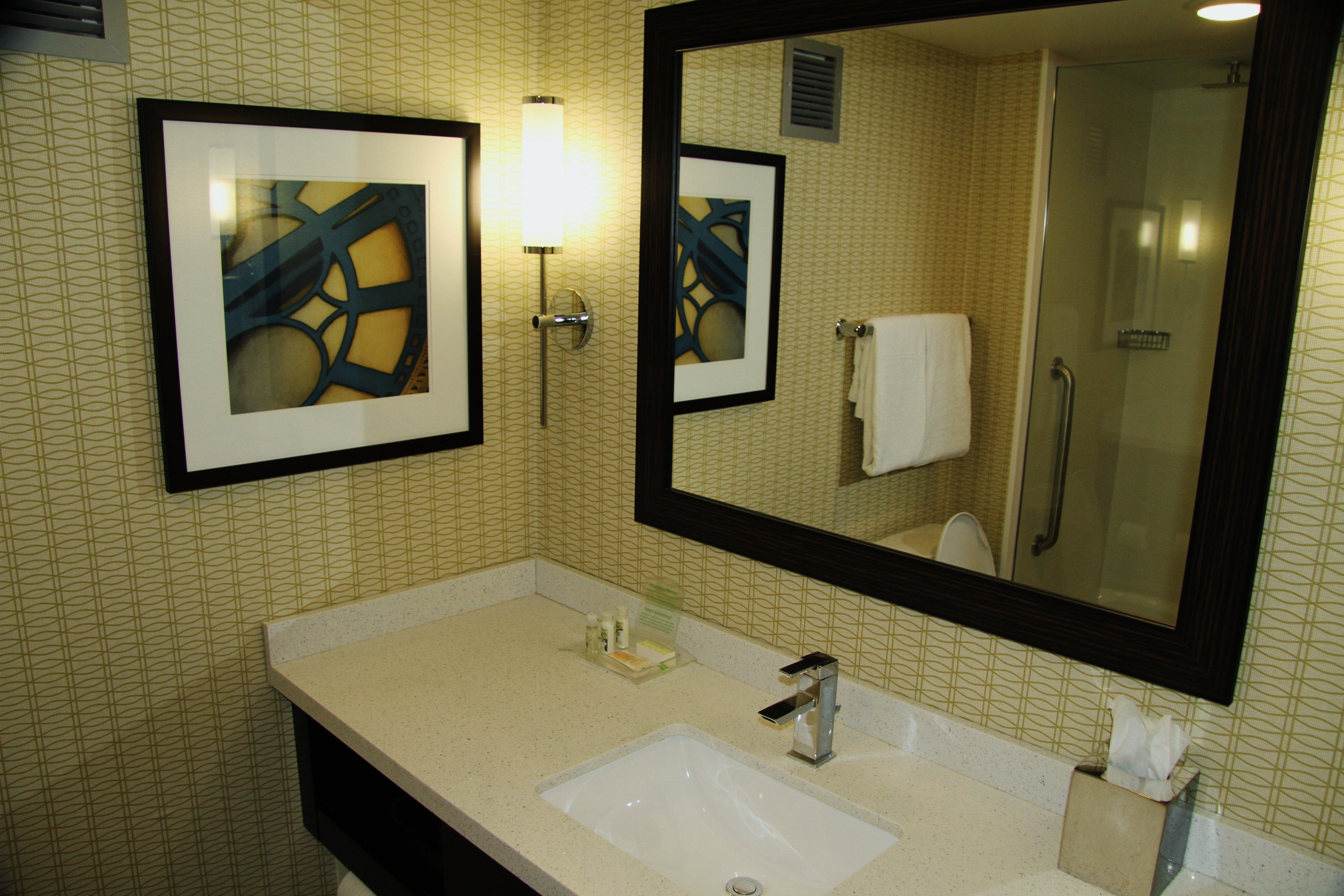 Holiday Inn Greensboro Coliseum By Ihg Buitenkant foto
