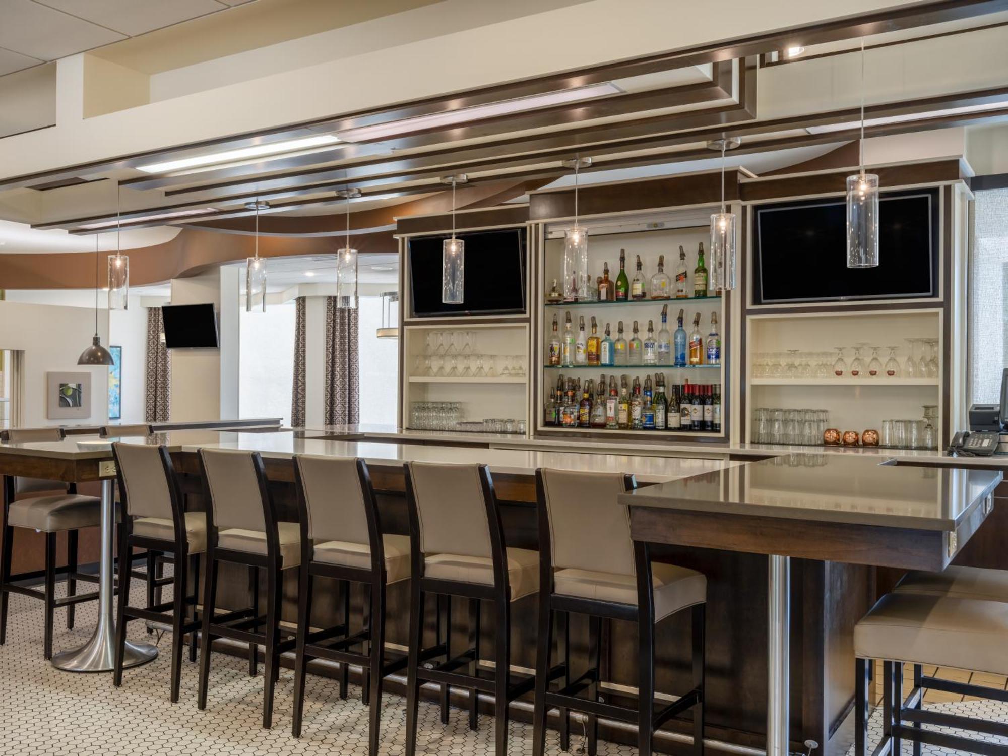 Holiday Inn Greensboro Coliseum By Ihg Buitenkant foto